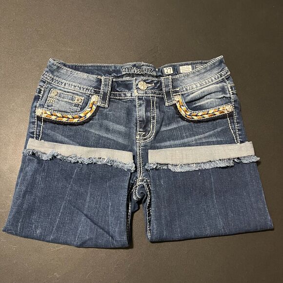 Miss Me Women's Bermuda Jean Shorts Mid Rise 27 EUC - Picture 3 of 10